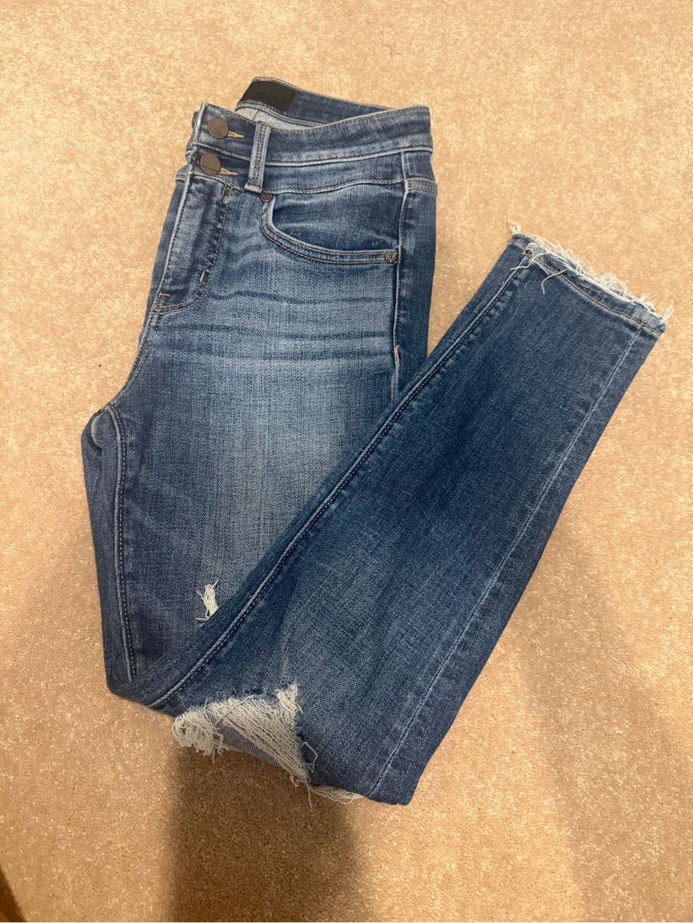 Buckle Women's Skinny Jeans in Dark Blue with Frayed Hem